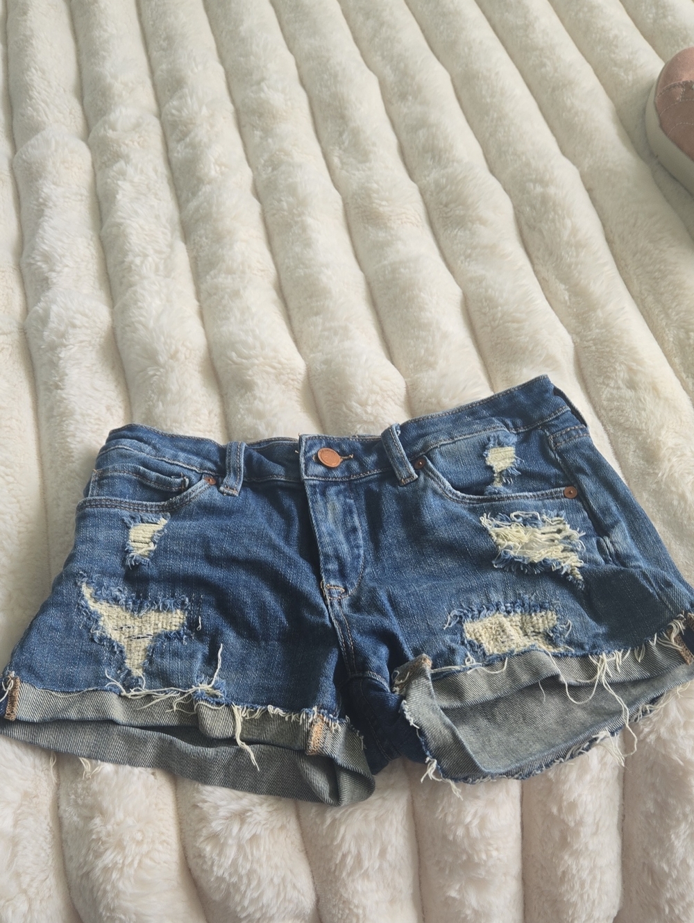 BlankNYC Distressed Dsrk Blue Denim Shorts